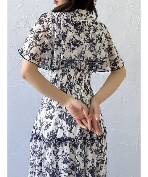 dazzlin(ダズリン)の「【WEB限定追加】Watercolorflowerワンピース(ワンピース・レディース・ピンク/オフホワイト/グレー・SMALL/MEDIUM)」の16枚目の写真