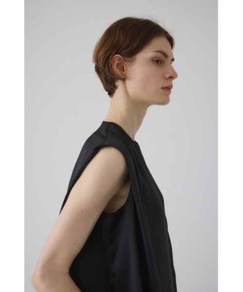 RIM.ARK(リムアーク)の「Satin chic vest サテンシックベスト(Tシャツ/カットソー・レディース・ブラウン/カーキ/ブラック・FREE)」の16枚目の写真
