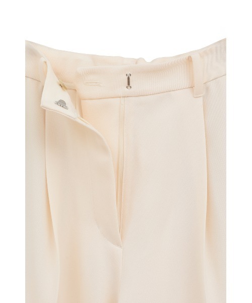 CLANE(クラネ)の「2WAY TUCK STRAIGHT PANTS(その他パンツ・レディース・アイボリー/ブラック/オレンジ/グレー・0/1/2)」の10枚目の写真