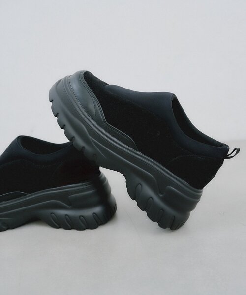 CIAOPANIC TYPY（チャオパニックティピー）の「【yomoセレクト】スウェード調ボリュームスリッポン（スニーカー・レディース・ブラック/ブラウン・SMALL/MEDIUM/LARGE）」の5枚目の写真