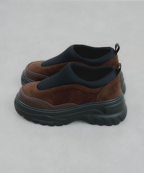 CIAOPANIC TYPY（チャオパニックティピー）の「【yomoセレクト】スウェード調ボリュームスリッポン（スニーカー・レディース・ブラック/ブラウン・SMALL/MEDIUM/LARGE）」の14枚目の写真