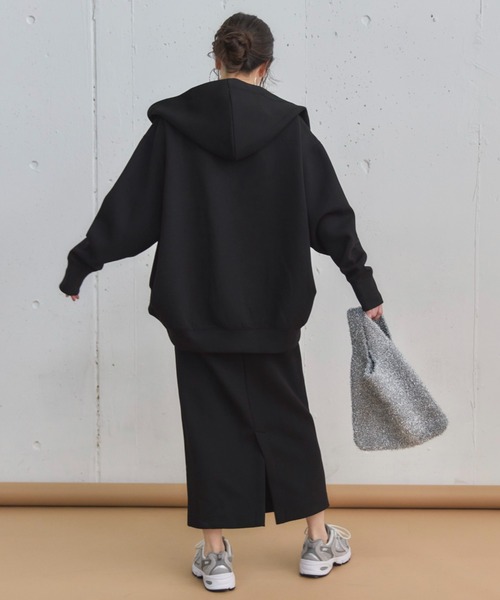 Doux archives（ドゥアルシーヴ）の「ボンディングタイトスカート（スカート・レディース・ブラック/ブラウン/グレイッシュベージュ・36/38）」の17枚目の写真