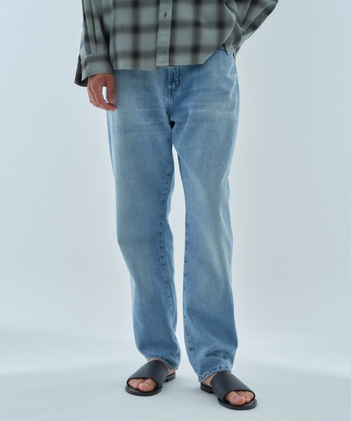 ESTNATION(エストネーション)の「ESTNATION / AUTHEN テーパードデニムパンツ(デニムパンツ・メンズ・ブラック/ブルー・30/32/34)」の9枚目の写真