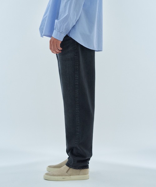 ESTNATION(エストネーション)の「ESTNATION / AUTHEN テーパードデニムパンツ(デニムパンツ・メンズ・ブラック/ブルー・30/32/34)」の14枚目の写真