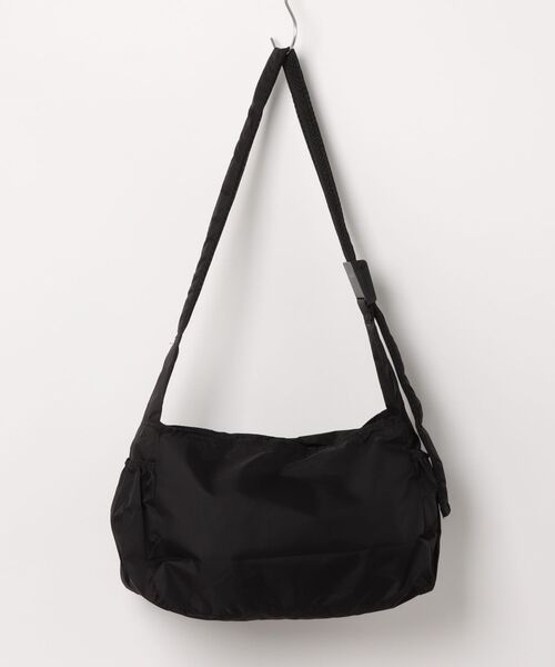 BARELY BLUE（ベアリーブルー）の「【 BARELY BLUE / ベアリーブルー 】 軽量 マルチポケット ナイロン ショルダーバッグ（ショルダーバッグ・レディース・ブラック/グレー・FREE）」の3枚目の写真