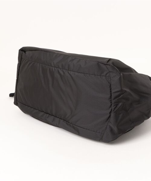 BARELY BLUE（ベアリーブルー）の「【 BARELY BLUE / ベアリーブルー 】 軽量 マルチポケット ナイロン ショルダーバッグ（ショルダーバッグ・レディース・ブラック/グレー・FREE）」の4枚目の写真