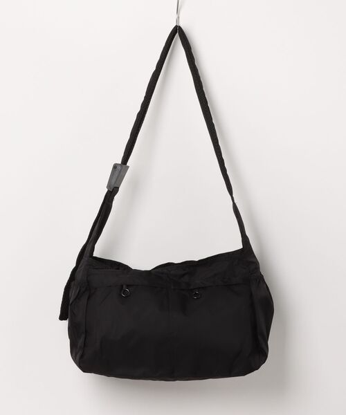 BARELY BLUE（ベアリーブルー）の「【 BARELY BLUE / ベアリーブルー 】 軽量 マルチポケット ナイロン ショルダーバッグ（ショルダーバッグ・レディース・ブラック/グレー・FREE）」の17枚目の写真