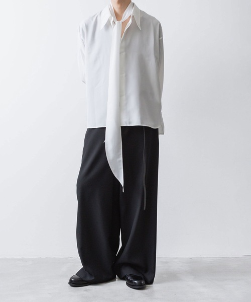 ato（アトウ）の「Crepe de Chine SHORT SCARF SHIRT（シャツ/ブラウス・メンズ・ホワイト/ブラック・44/46/48）」の15枚目の写真