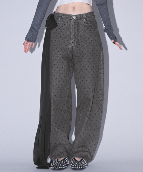 Heart Tattoo(ハートタトゥー)の「Side Ribbon Denim Pants / サイドリボンデニムパンツ(デニムパンツ・レディース・ブラック/ブルー/ブラック系・0/1)」の2枚目の写真