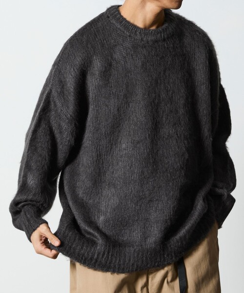 FREAK'S STORE(フリークスストア)の「限定展開 リラックスフィット クルーネック プルオーバー シャギーニット(ニット/セーター・メンズ・チャコールグレー/オリーブ/ネイビー/ブラック/グレー・SMALL/MEDIUM/LARGE)」の2枚目の写真