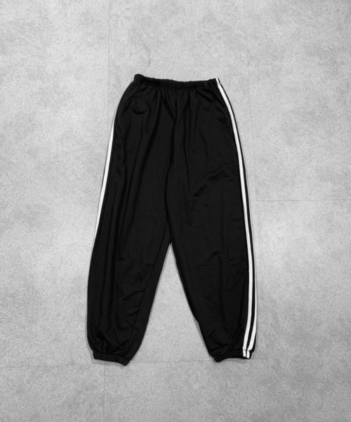 SHEPP(シープ)の「クロップドライントラックジャージジャケット×ラインジャージパンツ(ジャージ・レディース・ブラック・M/L)」の15枚目の写真