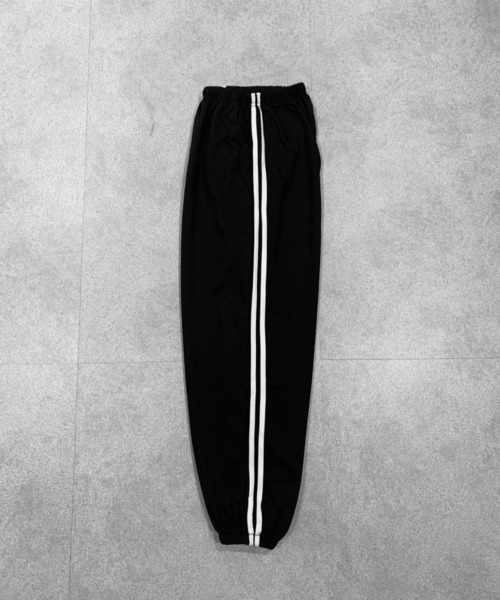 SHEPP(シープ)の「クロップドライントラックジャージジャケット×ラインジャージパンツ(ジャージ・レディース・ブラック・M/L)」の16枚目の写真