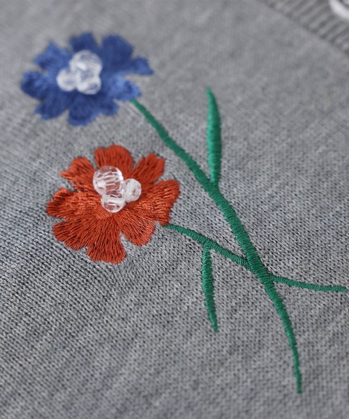 somari imagination（ソマリ イマジネーション）の「『花柄刺繍ビーズカーディガン』（カーディガン/ボレロ・レディース・杢グレー/ネイビー・FREE）」の9枚目の写真