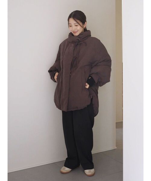 LAGUNAMOON（ラグナムーン）の「ストリングディティールミドルダウン（ダウンジャケット/コート・レディース・ブラウン/アイボリー/ブラック・FREE）」の17枚目の写真