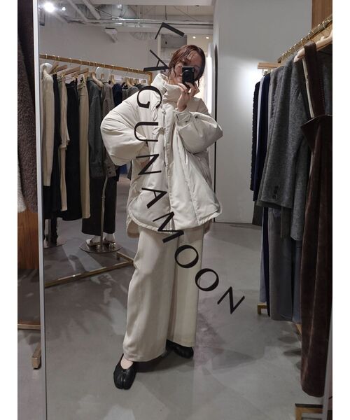 LAGUNAMOON(ラグナムーン)の「ストリングディティールミドルダウン(ダウンジャケット/コート・レディース・ブラウン/アイボリー/ブラック・FREE)」の17枚目の写真