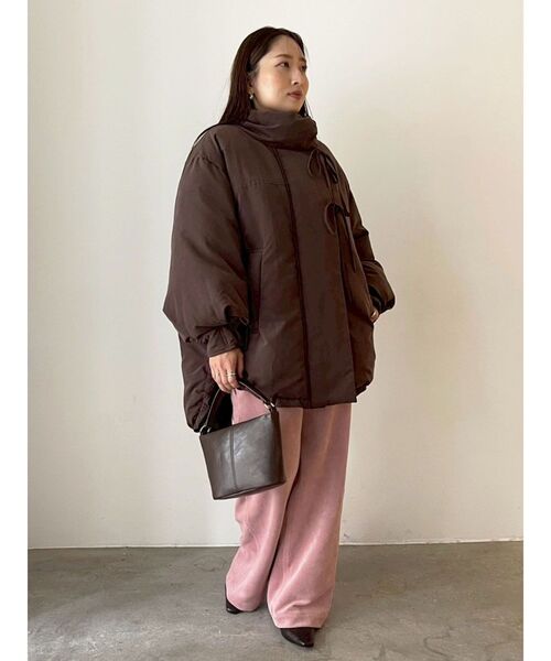 LAGUNAMOON(ラグナムーン)の「ストリングディティールミドルダウン(ダウンジャケット/コート・レディース・ブラウン/アイボリー/ブラック・FREE)」の20枚目の写真