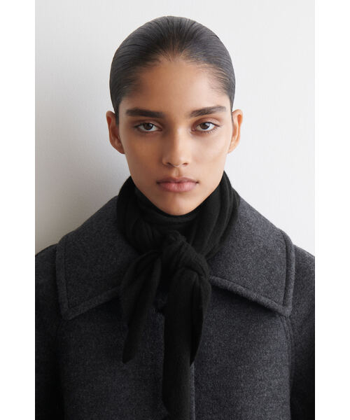 カシミヤ三角スカーフ（バンダナ/スカーフ）｜COS（コス）の
