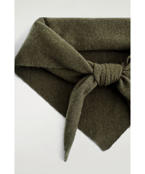 カシミヤ三角スカーフ（バンダナ/スカーフ）｜COS（コス）の