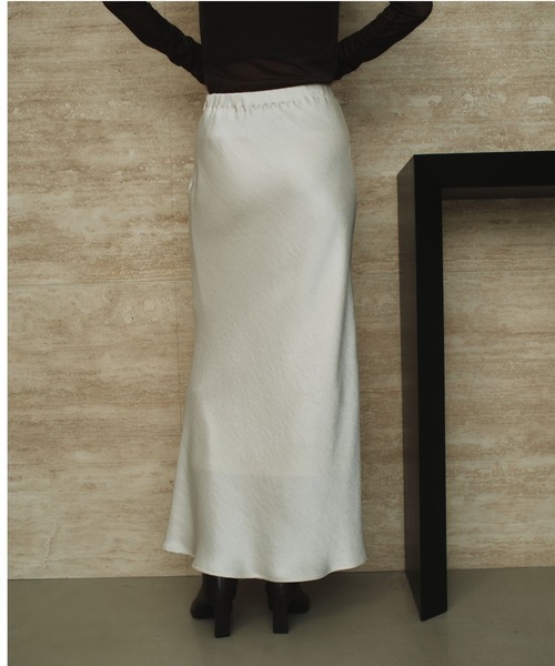 サテンナロースカート（スカート）｜anuans（アニュアンス）の