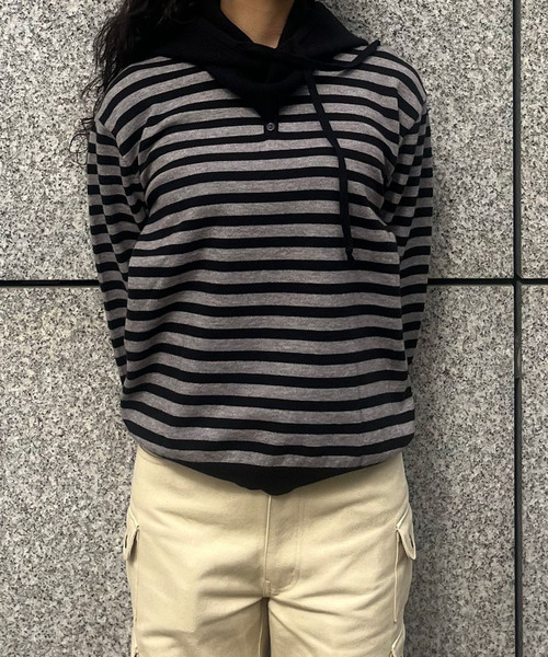 Oriens JOURNAL STANDARD（オリエンス ジャーナルスタンダード）の「バラクラバセットニット（ニット/セーター・レディース・ブラック/パープル・FREE）」の6枚目の写真