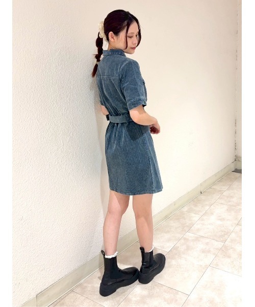 REDYAZEL（レディアゼル）の「ヴィンテージライクコーデュロイワンピース（ワンピース・レディース・ネイビー/キャメル/ダークブラウン・FREE）」の5枚目の写真