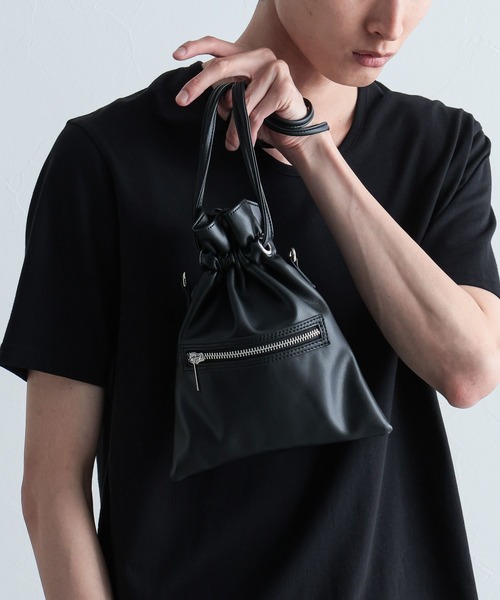 HARE(ハレ)の「ZIPキンチャクMINIバッグ(HARE)(ショルダーバッグ・メンズ・ブラック系その他/ブラック・FREE)」の6枚目の写真