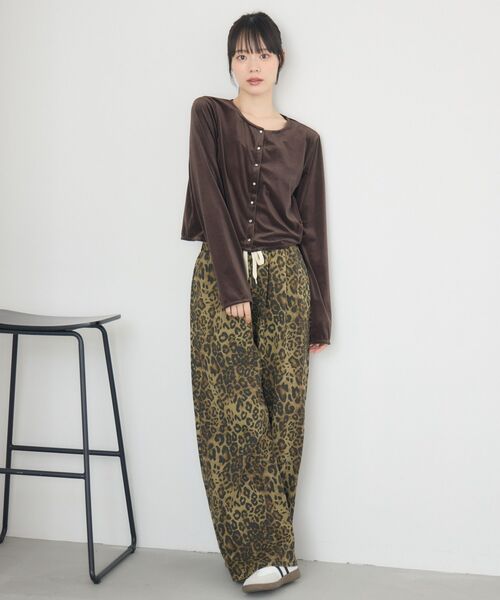 RETRO GIRL(レトロガール)の「ベロア金釦カーデ(カーディガン/ボレロ・レディース・ベージュ/ブラック/ブラウン・FREE)」の22枚目の写真