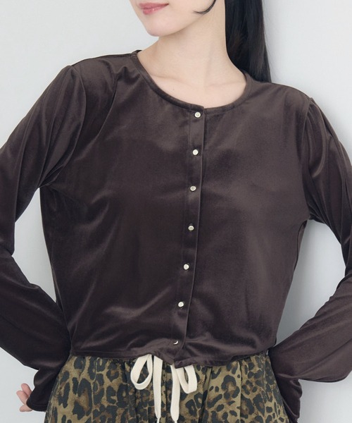 RETRO GIRL(レトロガール)の「ベロア金釦カーデ(カーディガン/ボレロ・レディース・ベージュ/ブラック/ブラウン・FREE)」の3枚目の写真