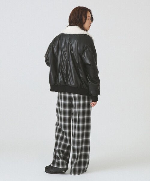 Ray BEAMS(レイビームス)の「フェイクレザー ナカワタボマー ブルゾン(ブルゾン・レディース・ブラック/ダークブラウン・0/1)」の17枚目の写真