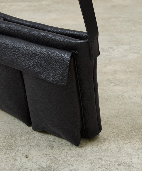 SLOW(スロウ)の「SLOW スロウ / shrink -helmet shoulder bag- シュリンクレザーショルダーバッグ 牛革ヘルメットバッグ / 858S75R(ショルダーバッグ・メンズ・ブラック/グレー/チョコ・FREE)」の21枚目の写真
