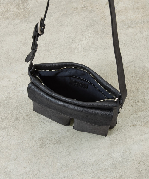 SLOW(スロウ)の「SLOW スロウ / shrink -helmet shoulder bag- シュリンクレザーショルダーバッグ 牛革ヘルメットバッグ / 858S75R(ショルダーバッグ・メンズ・ブラック/グレー/チョコ・FREE)」の22枚目の写真