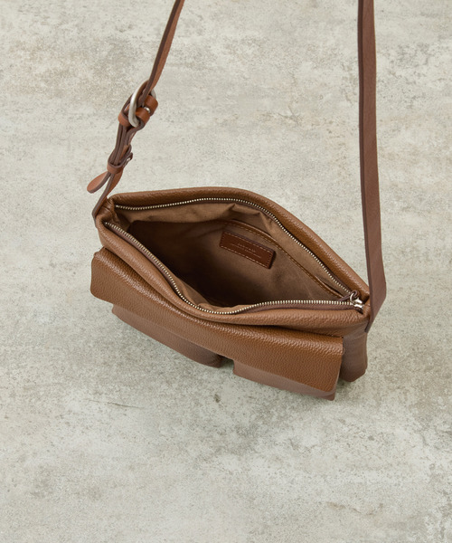 SLOW(スロウ)の「SLOW スロウ / shrink -helmet shoulder bag- シュリンクレザーショルダーバッグ 牛革ヘルメットバッグ / 858S75R(ショルダーバッグ・メンズ・ブラック/グレー/チョコ・FREE)」の7枚目の写真
