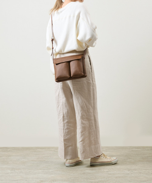 SLOW(スロウ)の「SLOW スロウ / shrink -helmet shoulder bag- シュリンクレザーショルダーバッグ 牛革ヘルメットバッグ / 858S75R(ショルダーバッグ・メンズ・ブラック/グレー/チョコ・FREE)」の14枚目の写真