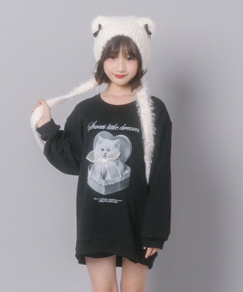 URBAN CHERRY（アーバンチェリー）の「【CHIPIE/シピ】オーバーサイズシアーリボンキャットプリントミニワンピース（ワンピース・キッズ・グレー/ホワイト/ブラック・130cm/150cm/140cm/120cm/110cm）」の3枚目の写真