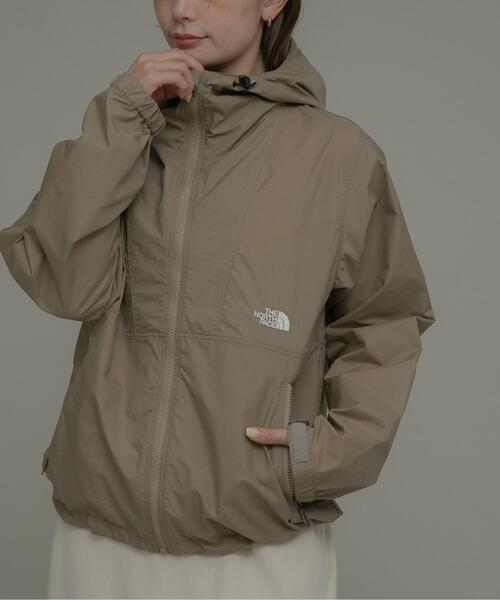 THE NORTH FACE（ザノースフェイス）の「THE NORTH FACE　COMPACT JACKET（ナイロンジャケット・レディース・アイボリー/カーキ/ブラック・LARGE/MEDIUM）」の4枚目の写真