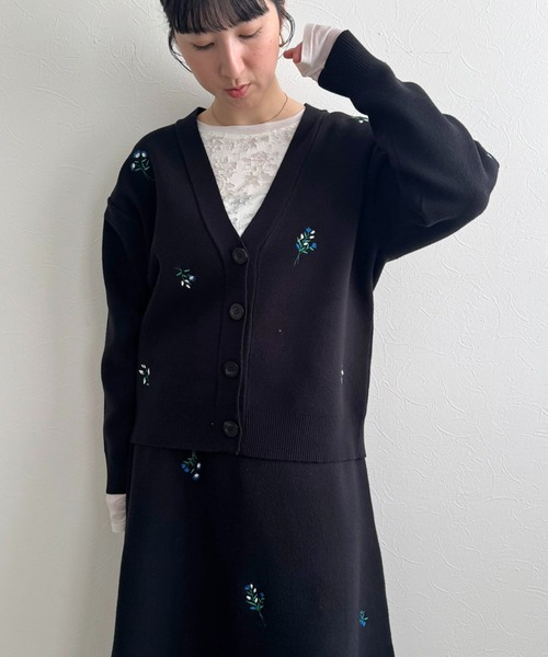 LHELBIE(レルビエ)の「【洗える】刺繍ニットカーディガン(カーディガン/ボレロ・レディース・グレー/ブラック/アイボリー・M)」の18枚目の写真