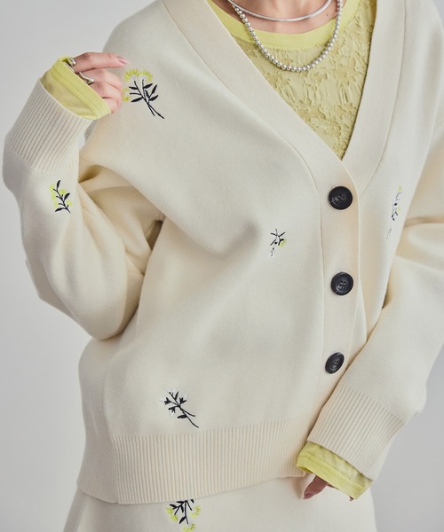 LHELBIE(レルビエ)の「【洗える】刺繍ニットカーディガン(カーディガン/ボレロ・レディース・グレー/ブラック/アイボリー・M)」の7枚目の写真