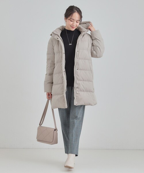 SHOO・LA・RUE(シューラルー)の「【洗濯機可/撥水】フェイクファーフード ロングダウン(ダウンジャケット/コート・レディース・ブラック/カーキ/サンドベージュ・02/03/01/04)」の20枚目の写真