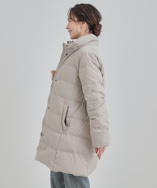 SHOO・LA・RUE(シューラルー)の「【洗濯機可/撥水】フェイクファーフード ロングダウン(ダウンジャケット/コート・レディース・ブラック/カーキ/サンドベージュ・02/03/01/04)」の18枚目の写真