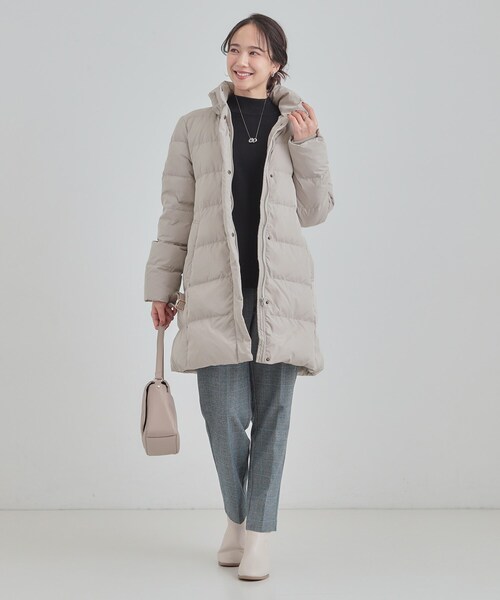 SHOO・LA・RUE(シューラルー)の「【洗濯機可/撥水】フェイクファーフード ロングダウン(ダウンジャケット/コート・レディース・ブラック/カーキ/サンドベージュ・02/03/01/04)」の17枚目の写真