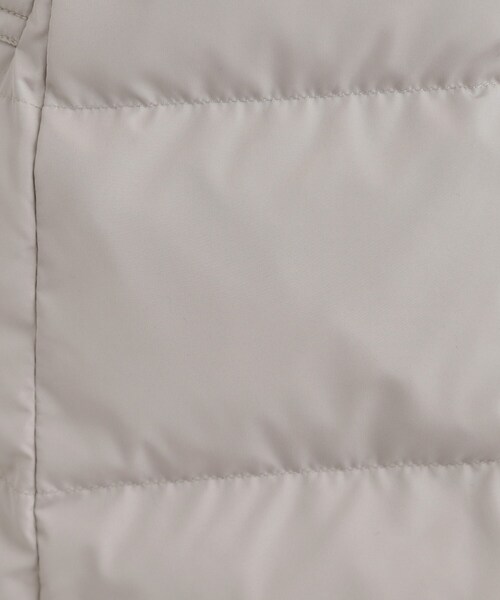 SHOO・LA・RUE(シューラルー)の「【洗濯機可/撥水】フェイクファーフード ロングダウン(ダウンジャケット/コート・レディース・ブラック/カーキ/サンドベージュ・02/03/01/04)」の16枚目の写真