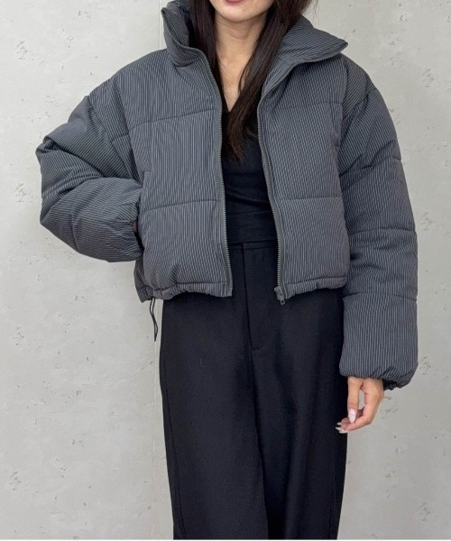 Per sist ence(パーシエンス)の「ストライプショート丈ファイバーダウンジャケット(ダウンジャケット/コート・レディース・ネイビー/ブラック/チャコールグレー・ONE SIZE)」の16枚目の写真