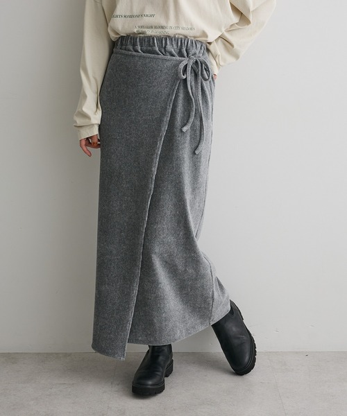 CRAFT STANDARD BOUTIQUE(クラフトスタンダードブティック)の「カットコーデュロイラップ風スカート◆(スカート・レディース・ダークブラウン/杢グレー・FREE)」の2枚目の写真