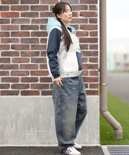 CHUMS（チャムス）の「CHUMS/チャムス ジップアップ パーカー スウェット フーディー バックプリント 裏起毛 LOVE BALLOON ZIP PARKA CH00-1541（パーカー・レディース・ナチュラル/ベージュ系その他/グリーン系その他/ネイビー・S/M/L）」の17枚目の写真