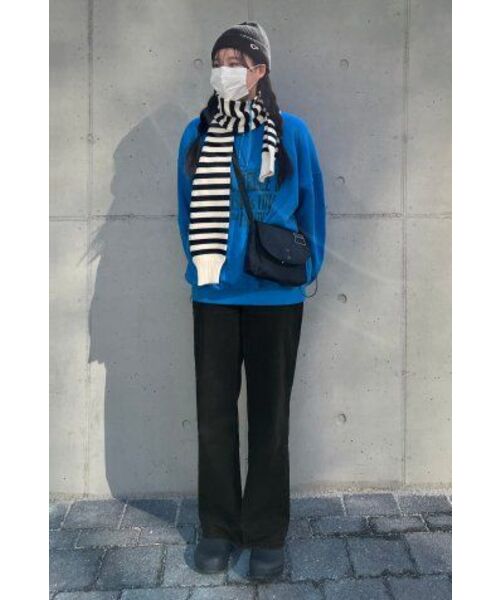 MUSINSA STANDARD WOMAN（ムシンサスタンダードウーマン）の「レディースワイドデニムパンツ[ウォッシュドブラック]（デニムパンツ・レディース・その他・32/30/23/24/25/26/27/28/29）」の5枚目の写真