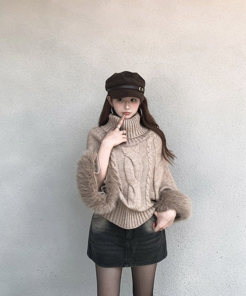 フェイクファー付きケーブルニットポンチョ（ニット/セーター）｜VEILA