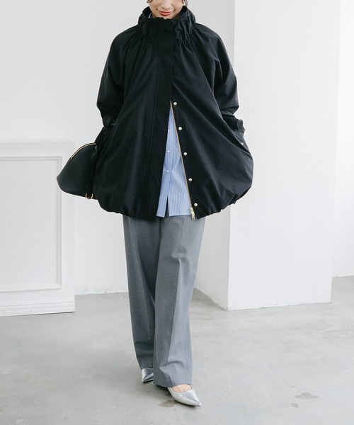 Emma Taylor（エマテイラー）の「スタンドカラーギャザーバルーンブルゾン（ブルゾン・レディース・ベージュ/ライトベージュ/ブラック・FREE）」の17枚目の写真