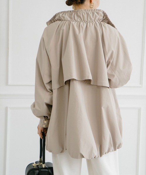 Emma Taylor（エマテイラー）の「スタンドカラーギャザーバルーンブルゾン（ブルゾン・レディース・ベージュ/ライトベージュ/ブラック・FREE）」の21枚目の写真