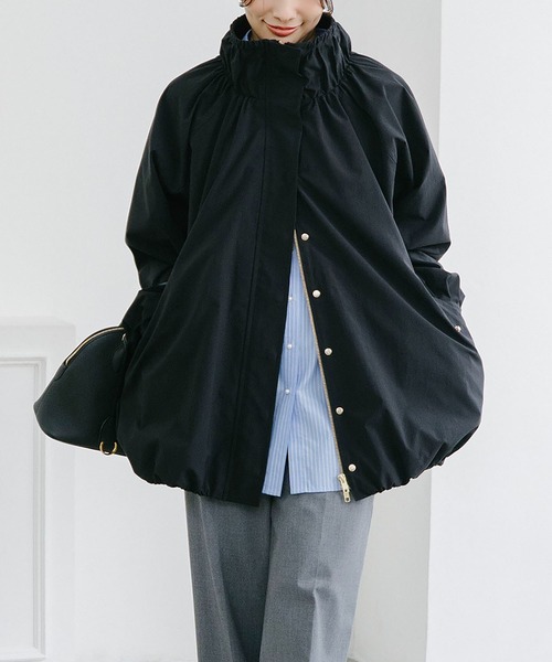 Emma Taylor（エマテイラー）の「スタンドカラーギャザーバルーンブルゾン（ブルゾン・レディース・ベージュ/ライトベージュ/ブラック・FREE）」の12枚目の写真