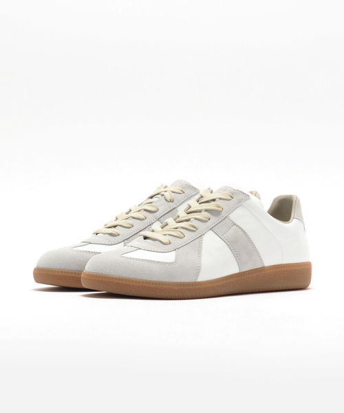 Maison Margiela(メゾンマルジェラ)の「MAISON MARGIELA (メゾン マルジェラ) REPLICA GERMAN TRAINER(スニーカー・メンズ・ブラック/ホワイト・41/42)」の3枚目の写真